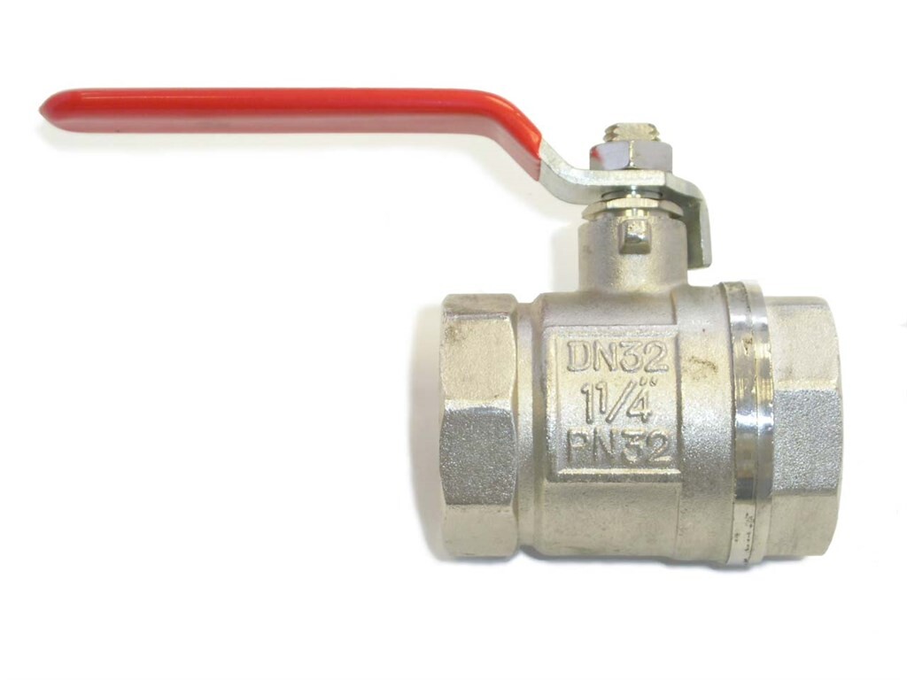 Ball valve 1 1/4" Ms-verni. 600 standard model, handle red PN 25